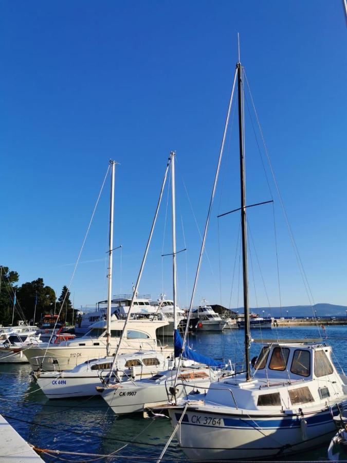Ivana apartman Crikvenica Exterior foto